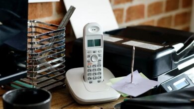 Photo of El declive pausado del teléfono fijo: cómo está desapareciendo de nuestros hogares